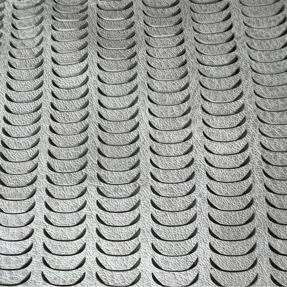 Moda Luxe Women's Vegan Leather Off White Crossbody Alyssa Clutch Bag Chain - Picture 4 of 7